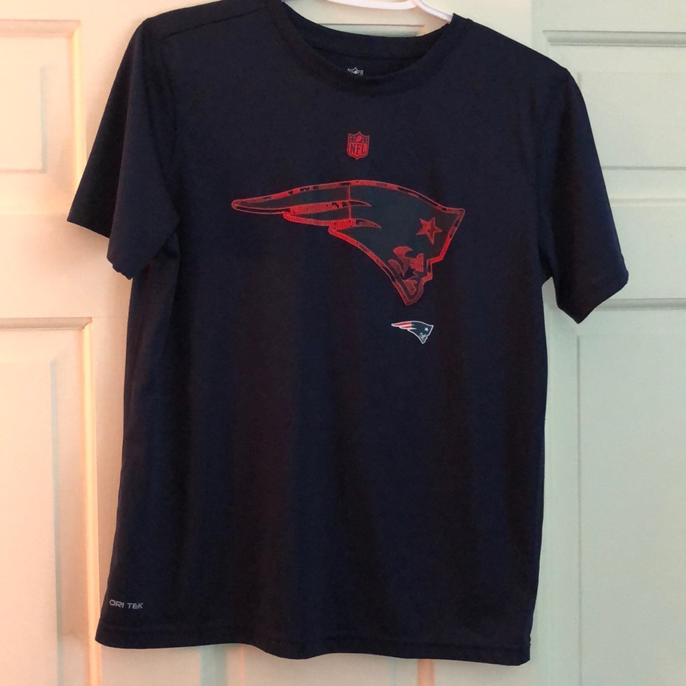 Short Sleeve Patriots shirt